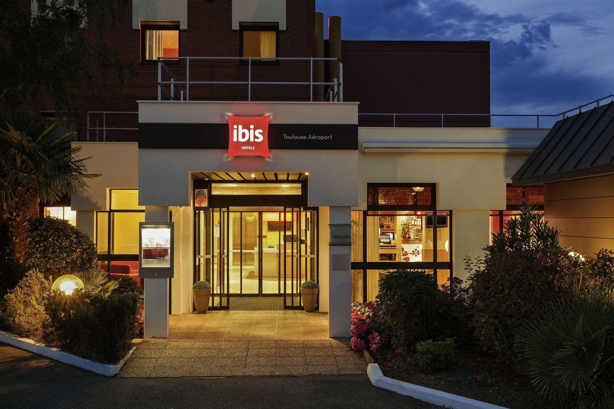 Ibis Toulouse Aeroport Hotell Blagnac Exteriör bild